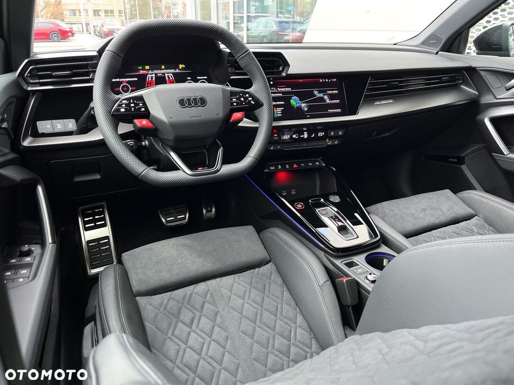 Audi RS3 Sportback - 17