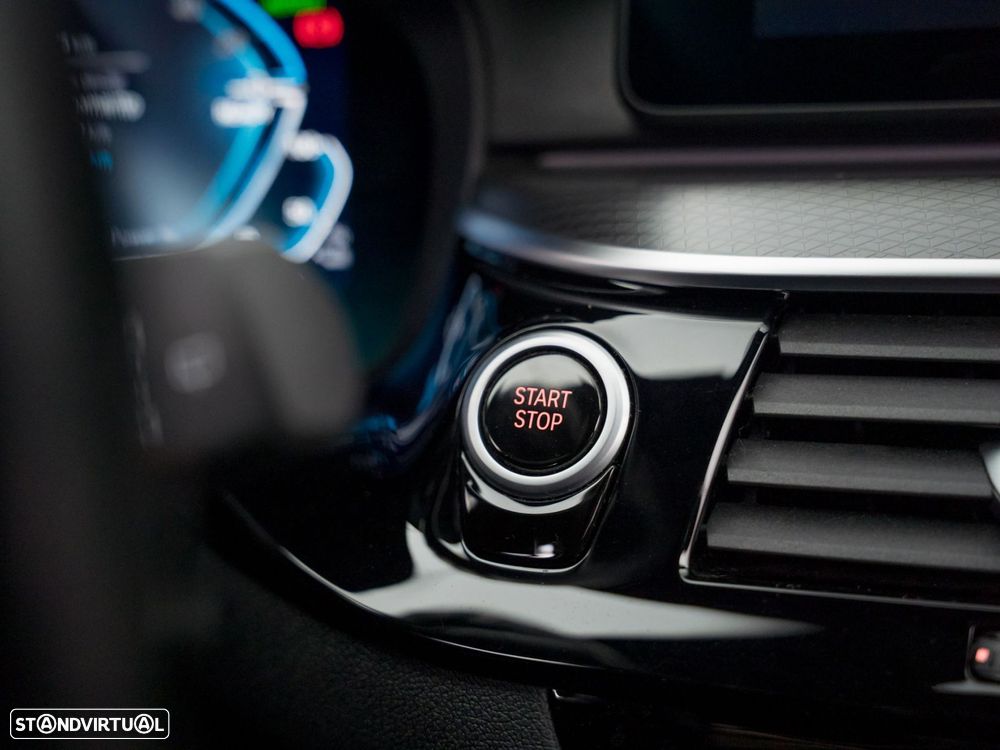 BMW 520 e Pack M - 27