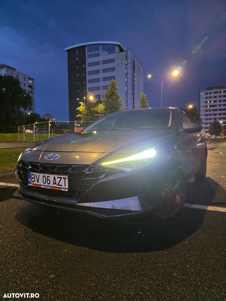 Hyundai Elantra 1.6 l 123 CP CVT Highway - 2