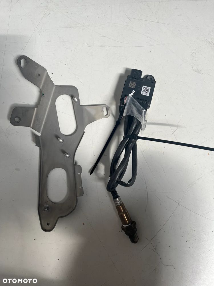 Czujnik  BMW X3 G01 SONDA LAMBDA  8477723-02 , 8570053 - 1
