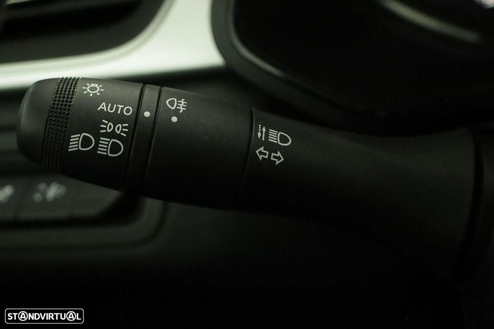 Renault Captur 1.0 TCe Techno Bi-Fuel - 17