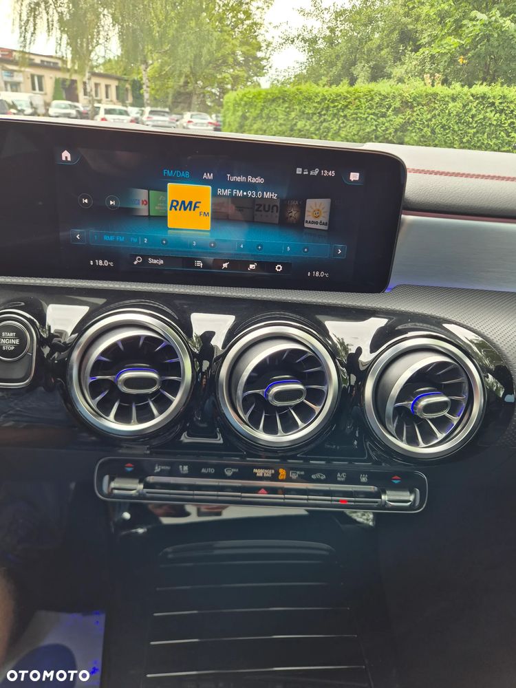 Mercedes-Benz CLA - 19