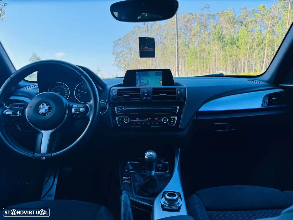 BMW 118 d Pack M - 32