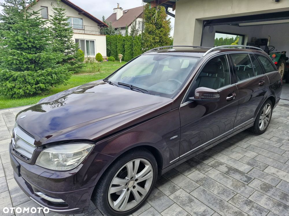 Mercedes-Benz Klasa C 220 CDI BlueEff Avantgarde - 8