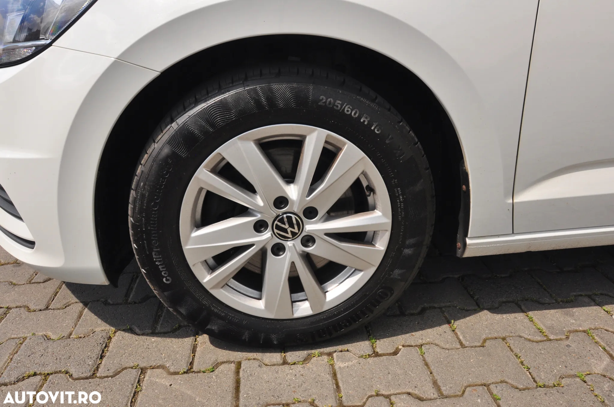 Volkswagen Touran 2.0 TDI SCR (BlueMotion Technology) DSG Comfortline - 11