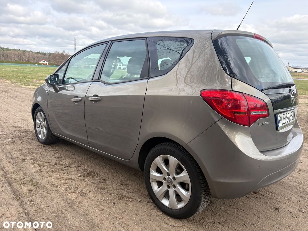 Opel Meriva - 8