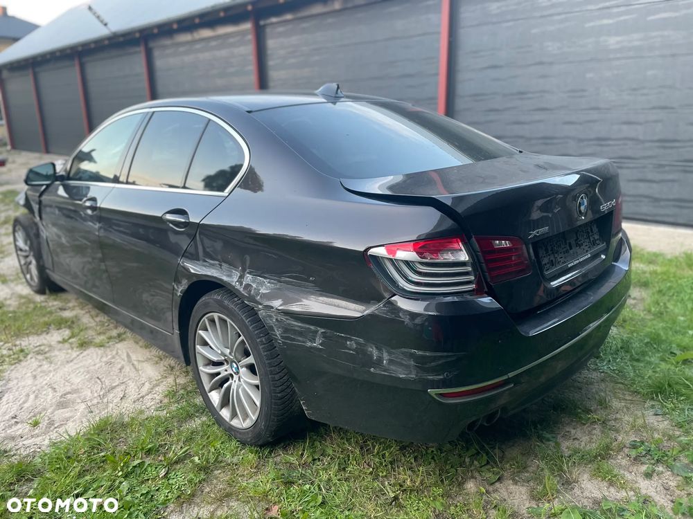 BMW Seria 5 520d xDrive Luxury Line - 14