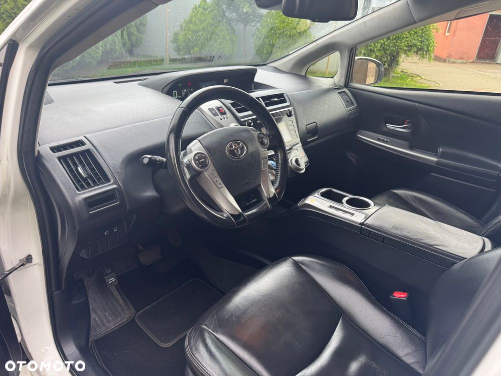 Toyota Prius+ (Hybrid) Executive - 29