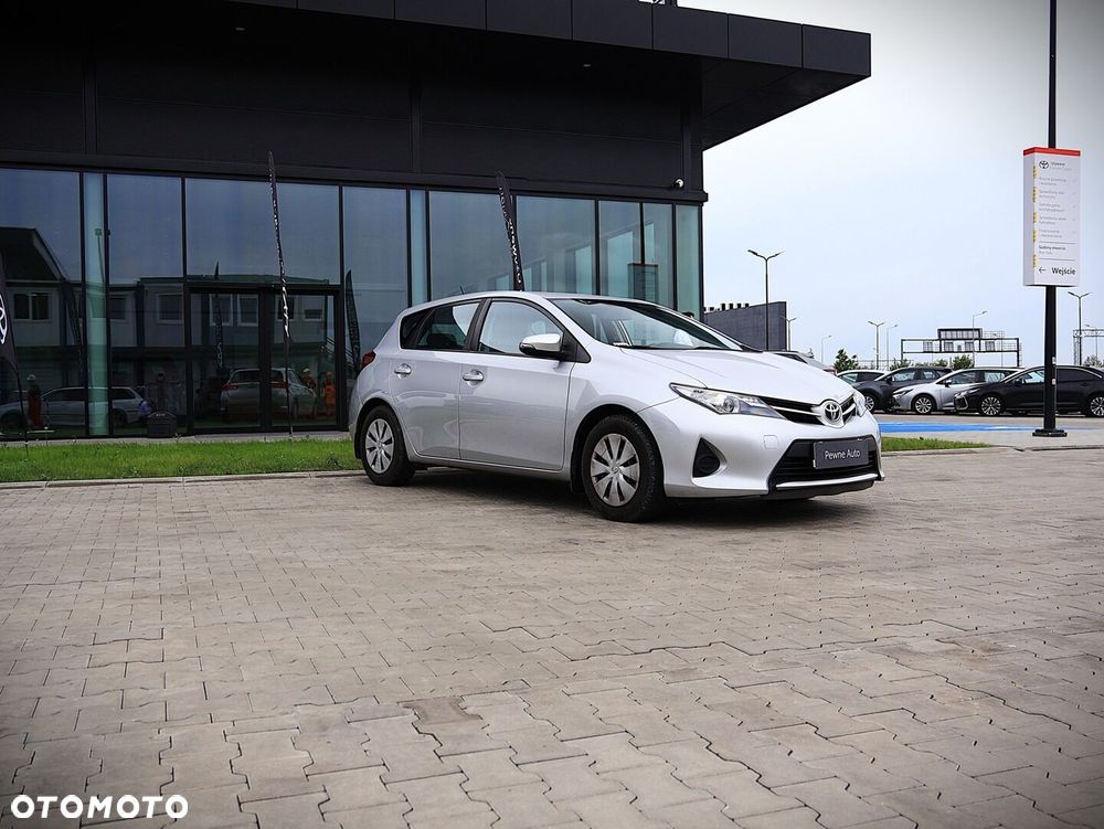 Toyota Auris 1.6 Active - 1