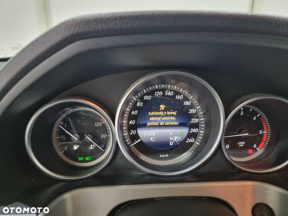 Mercedes-Benz Klasa E - 23