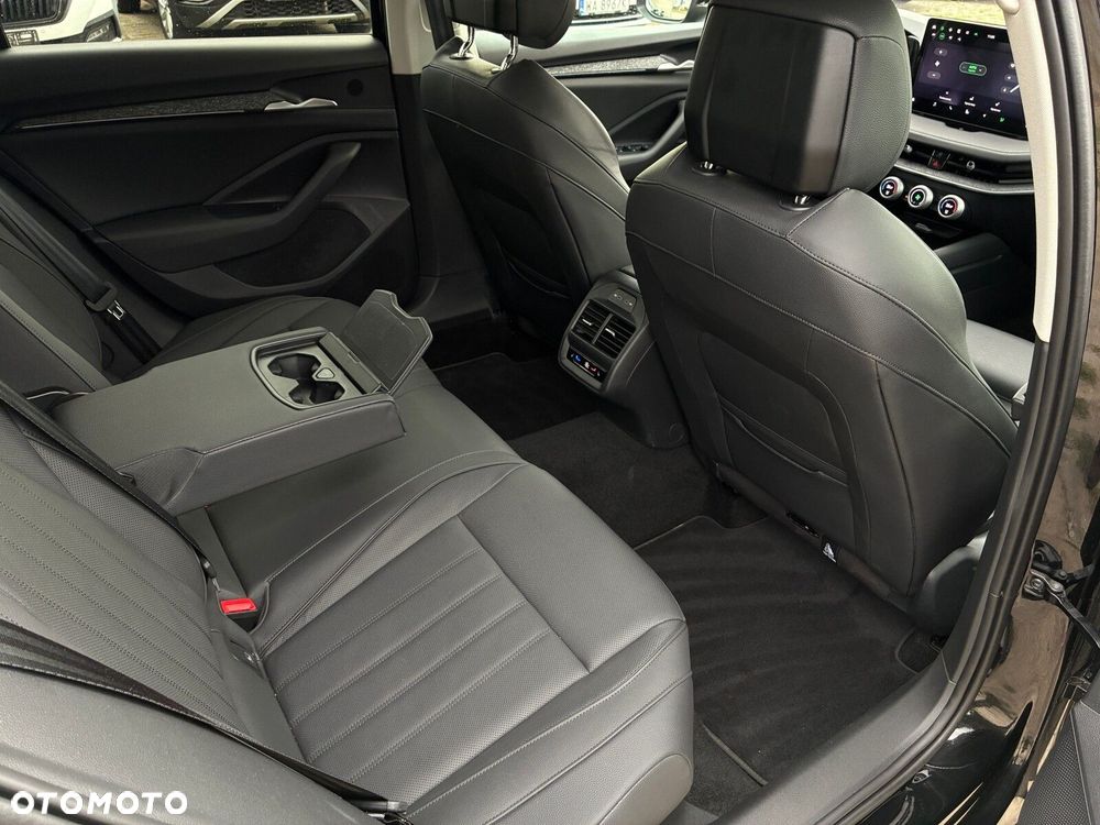 Skoda Superb 2.0 TDI SCR 4x4 Selection DSG - 33