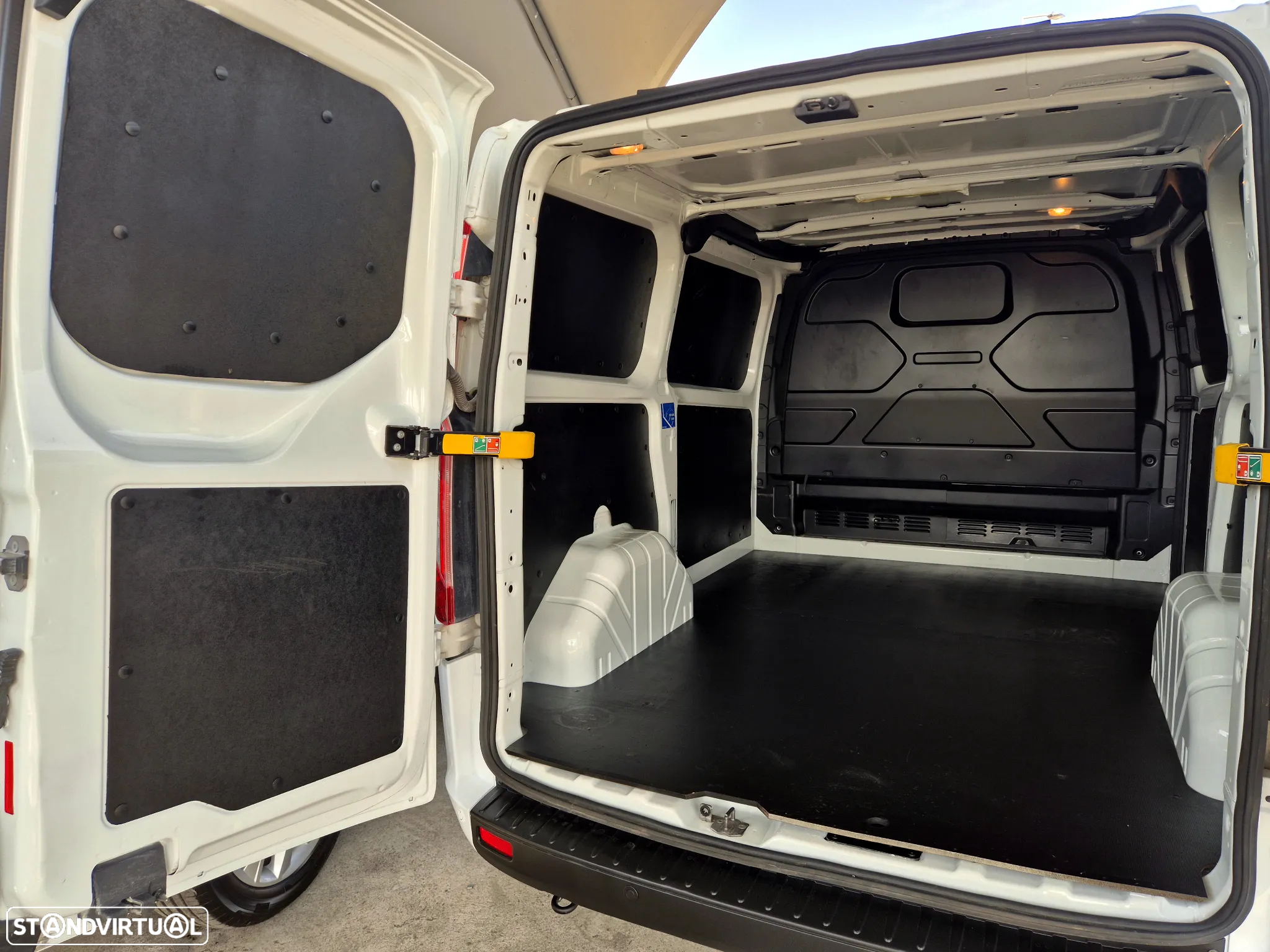 Ford Transit Custom 2.0 TDci 280 L1 Trend - 13