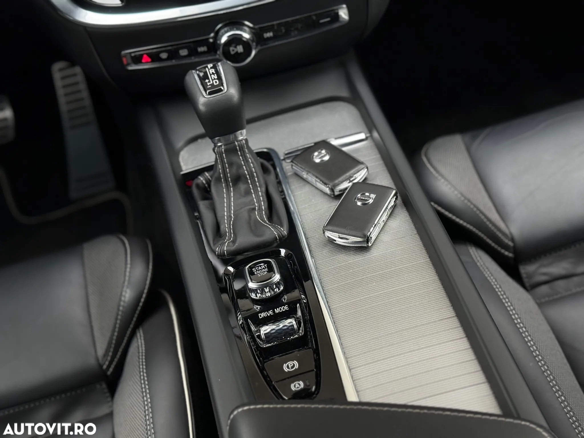 Volvo V60 T4 Geartronic R-Design - 26