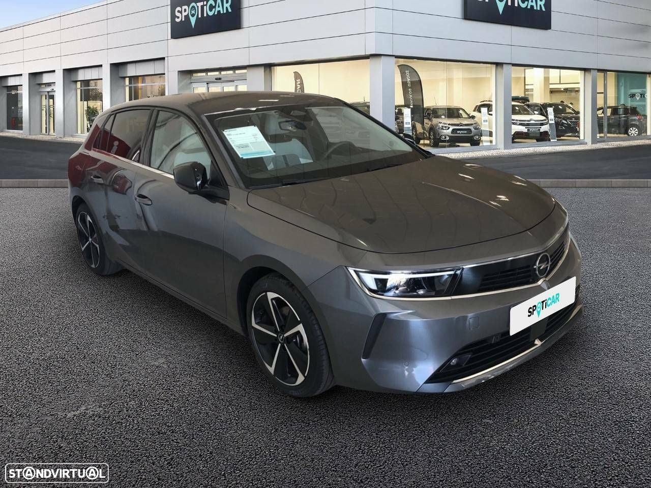 Opel Astra 1.2 T Elegance - 3