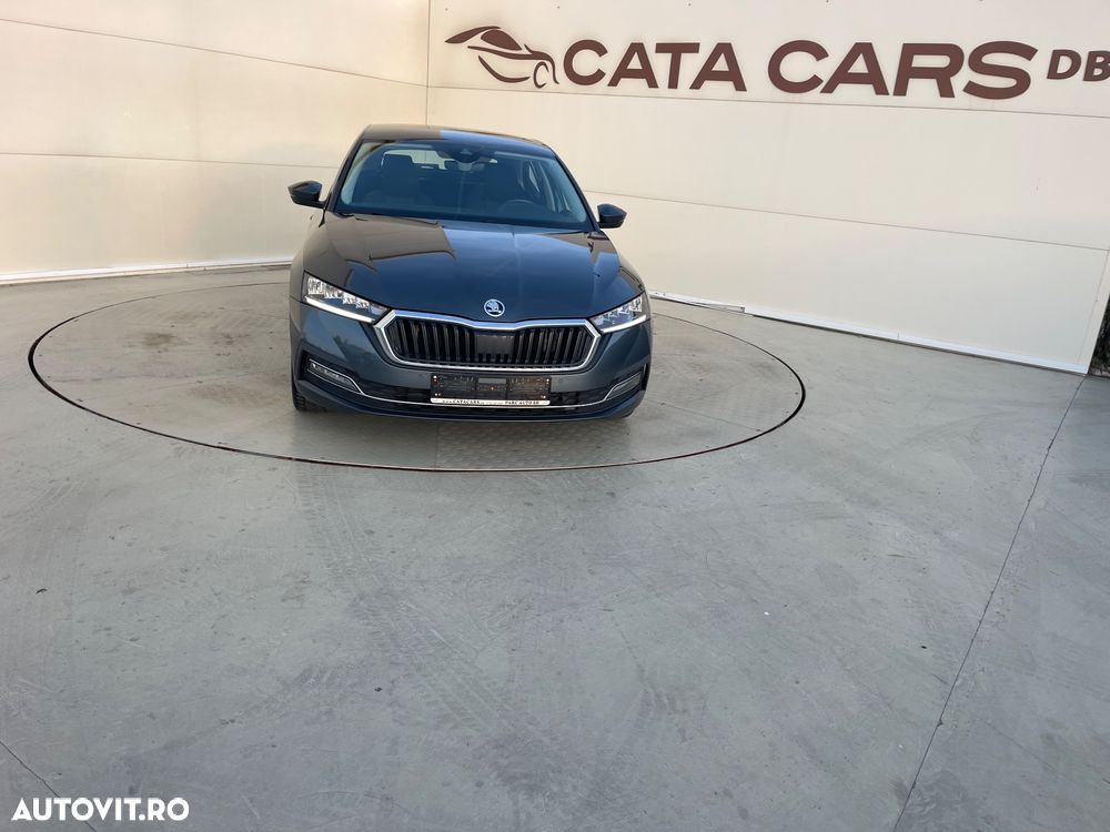 Skoda Octavia 2.0 TDI DSG Style - 1