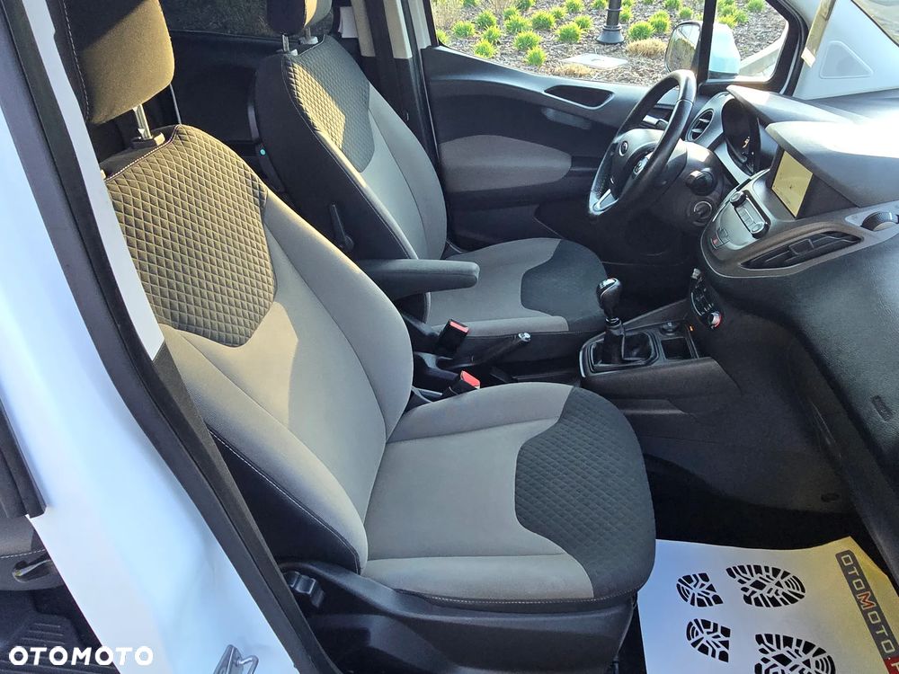 Ford Tourneo Courier 1.5 TDCi Titanium - 27