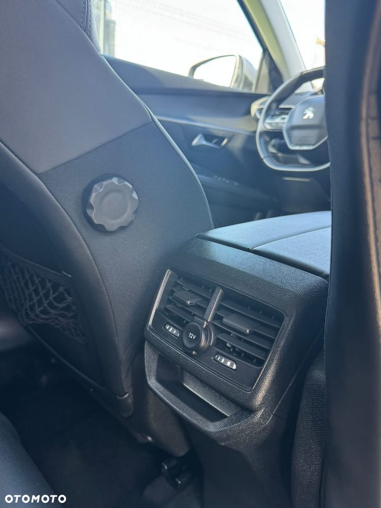 Peugeot 3008 - 21