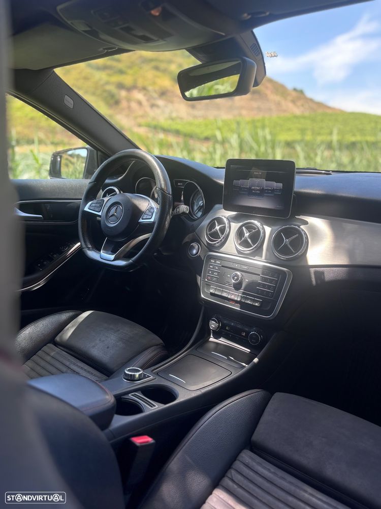 Mercedes-Benz GLA 220 d 4Matic 7G-DCT AMG Line - 14