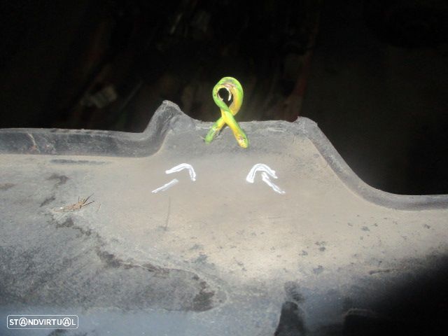 Parachoques Pc1458 FIAT UNO 1993 1.0I 45CV 3P VERMELHO FRT  DANIFICADO - 4