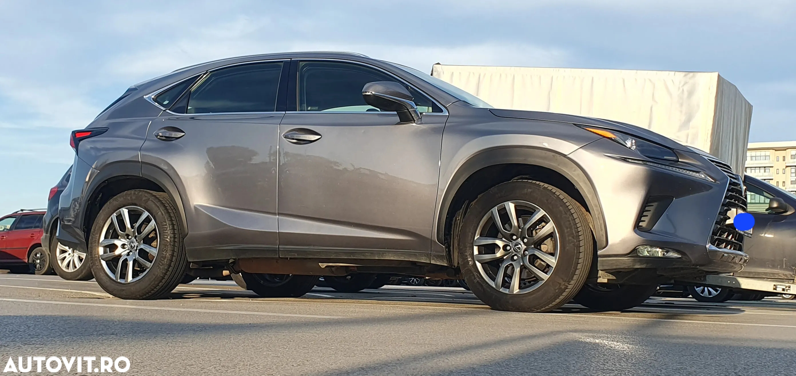 Lexus Seria NX 300h - 3