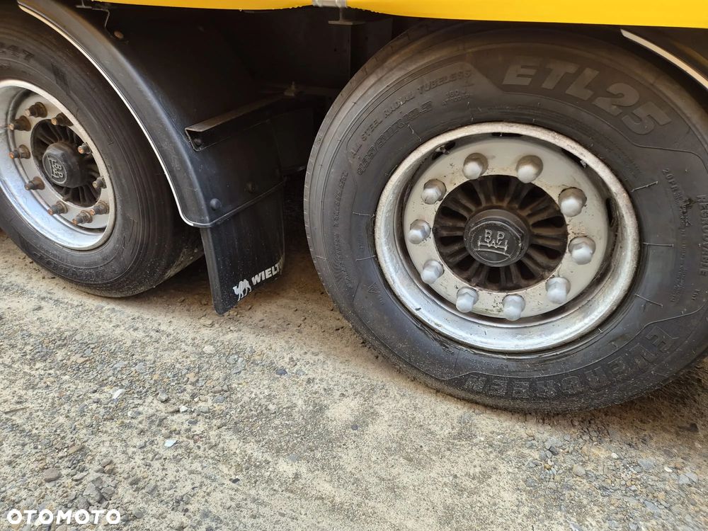 Wielton MEGA - Stop Palet - 9