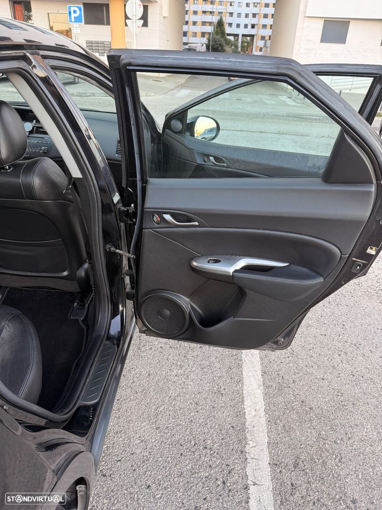 Honda Civic 1.4 i-VTEC Elegance - 32