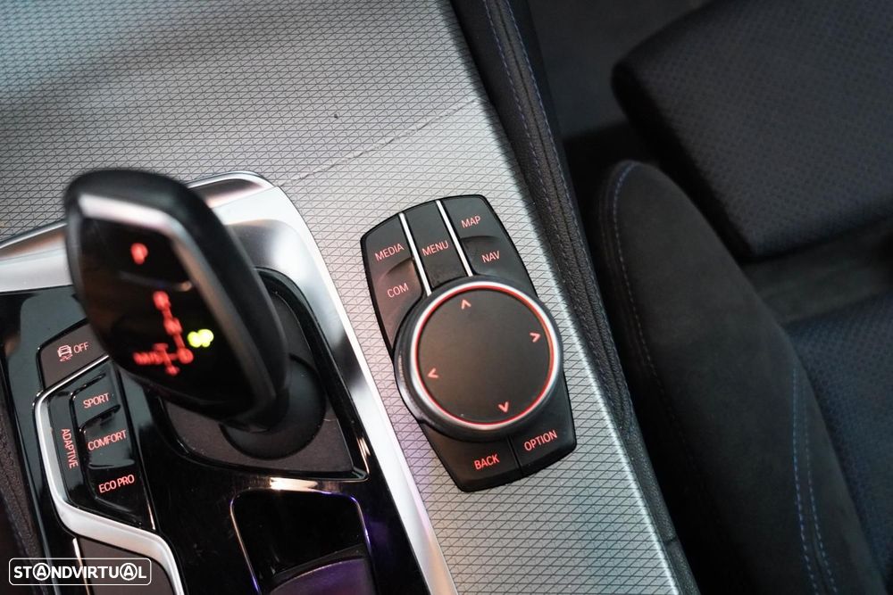 BMW 520 d xDrive Pack M Auto - 13