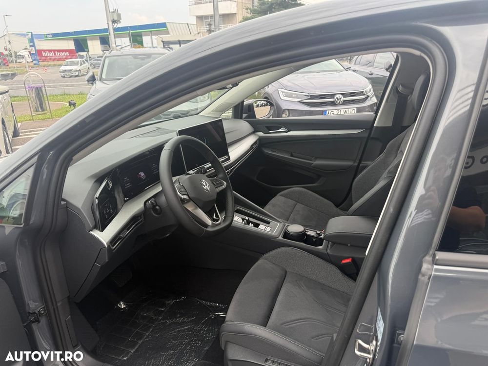 Volkswagen Golf - 11