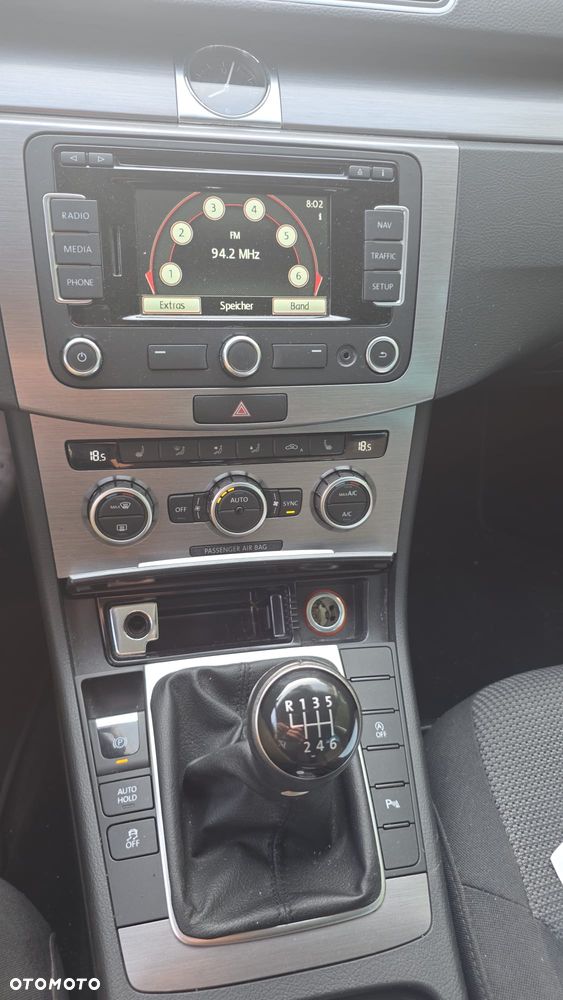 Volkswagen Passat 1.4 TSI (BlueMotion Technology) Comfortline - 22