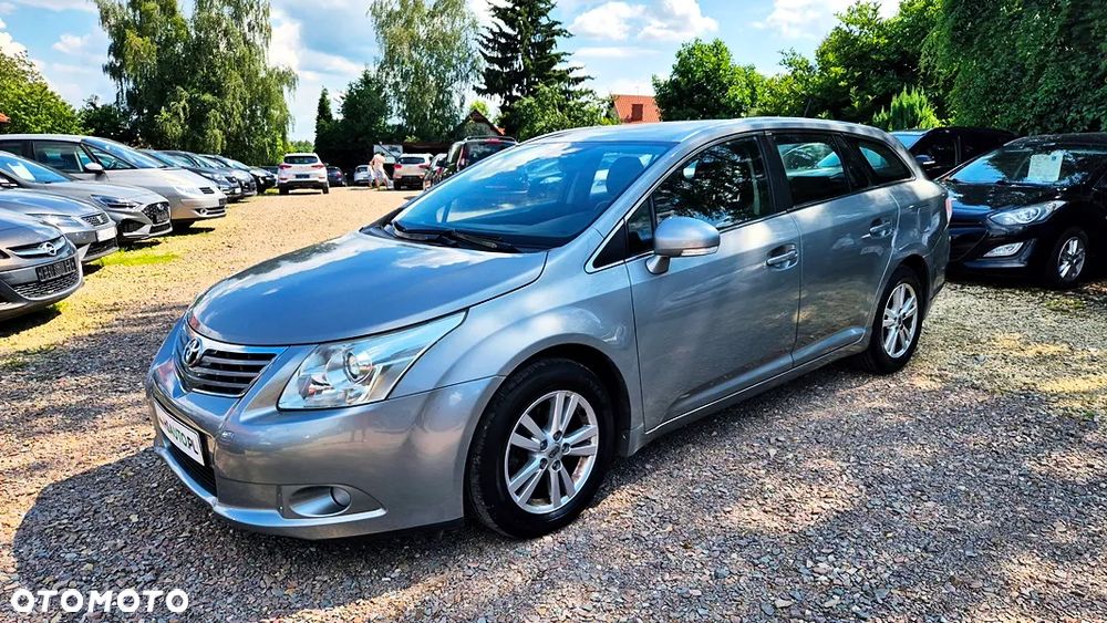 Toyota Avensis - 28