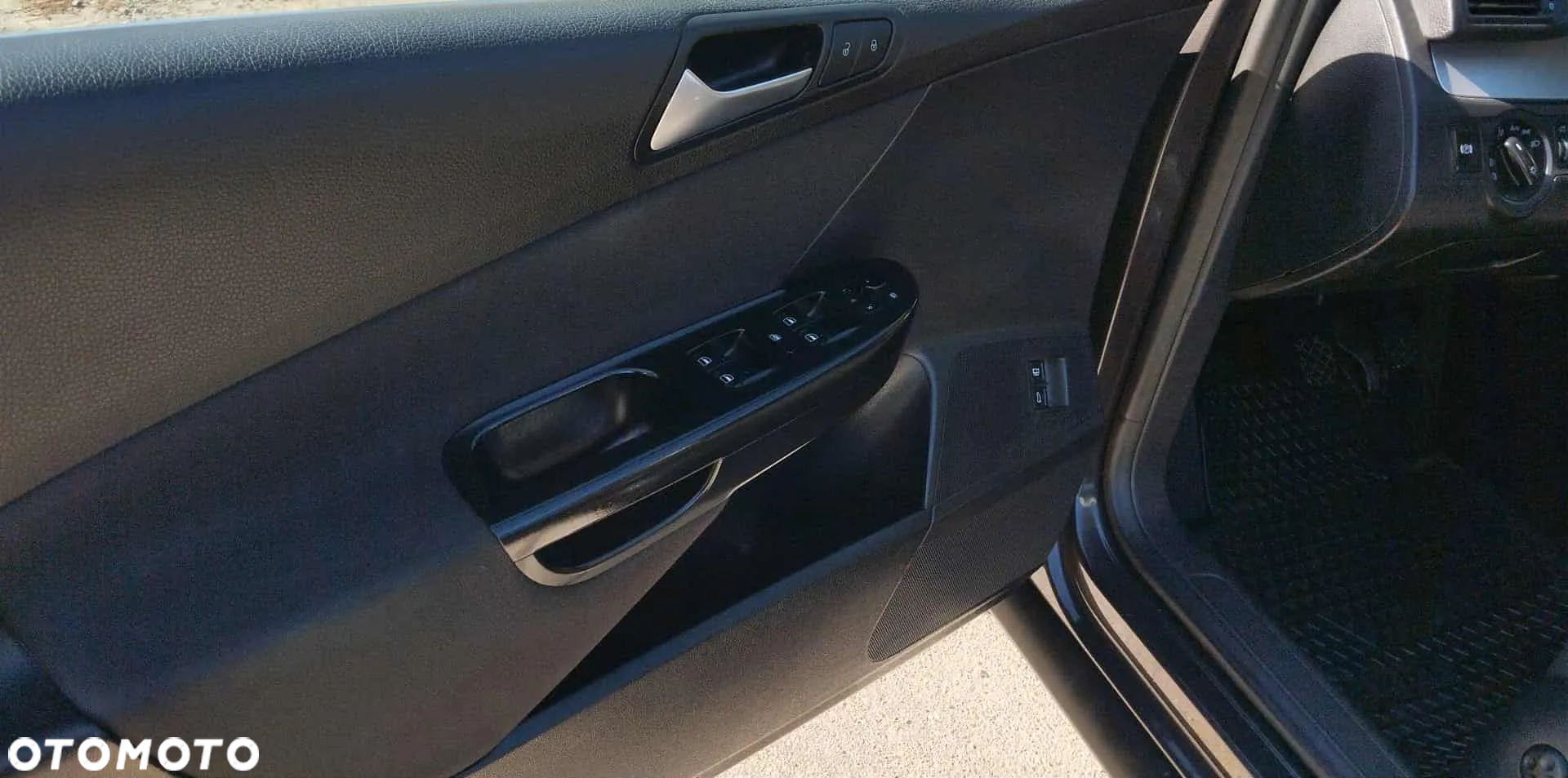 Volkswagen Passat - 11