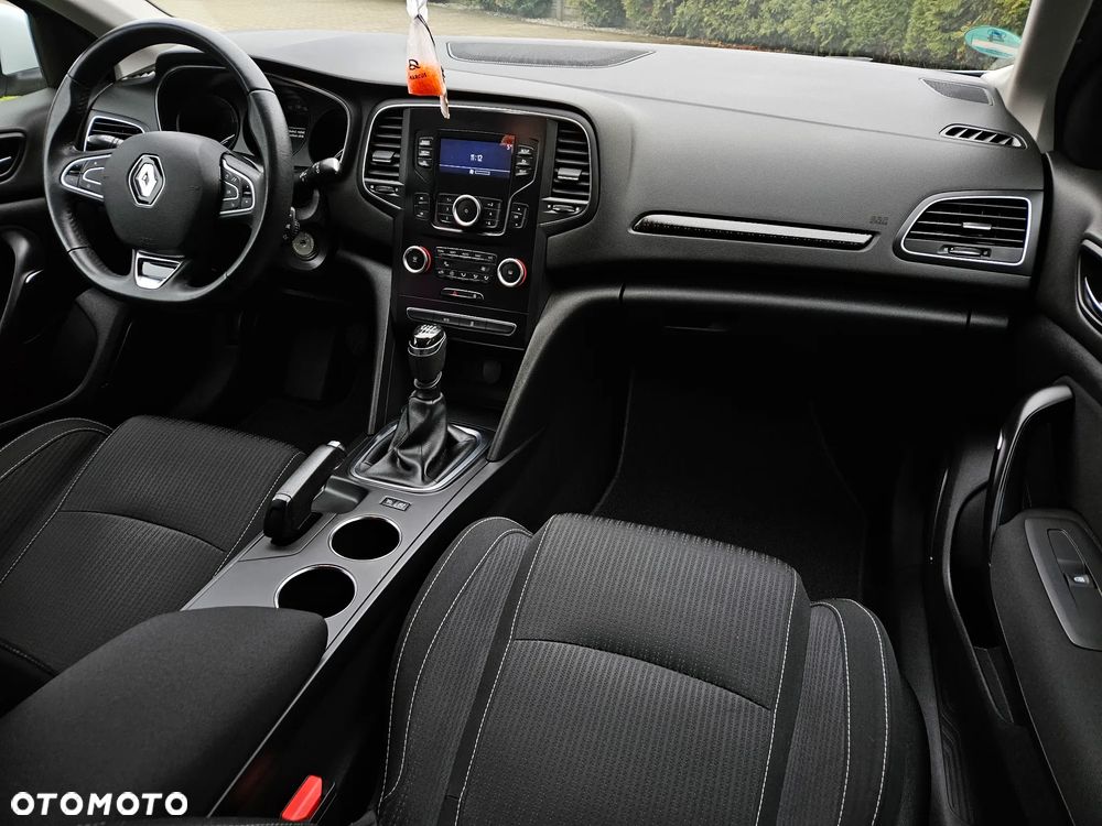 Renault Megane ENERGY TCe 100 LIFE - 26