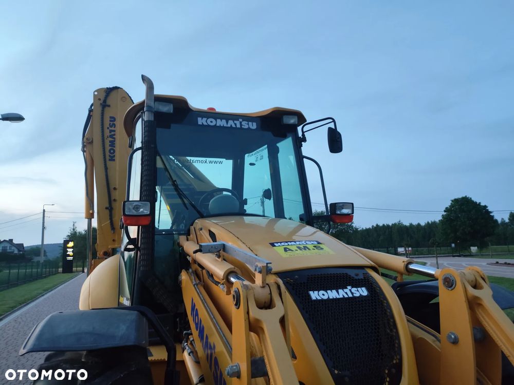 Komatsu WB93 S5 / RÓWNE KOŁA / SPROWADZONA / KOPARKO-ŁADOWARKA / - 10