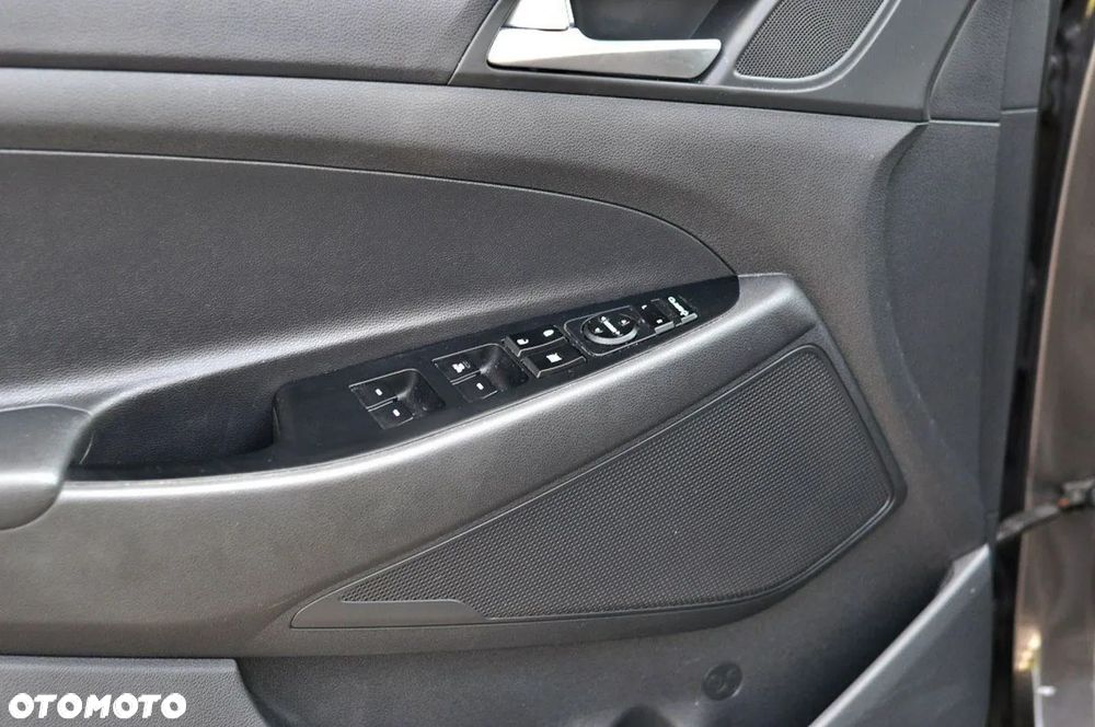 Hyundai Tucson blue 1.7 CRDi 2WD Trend - 11