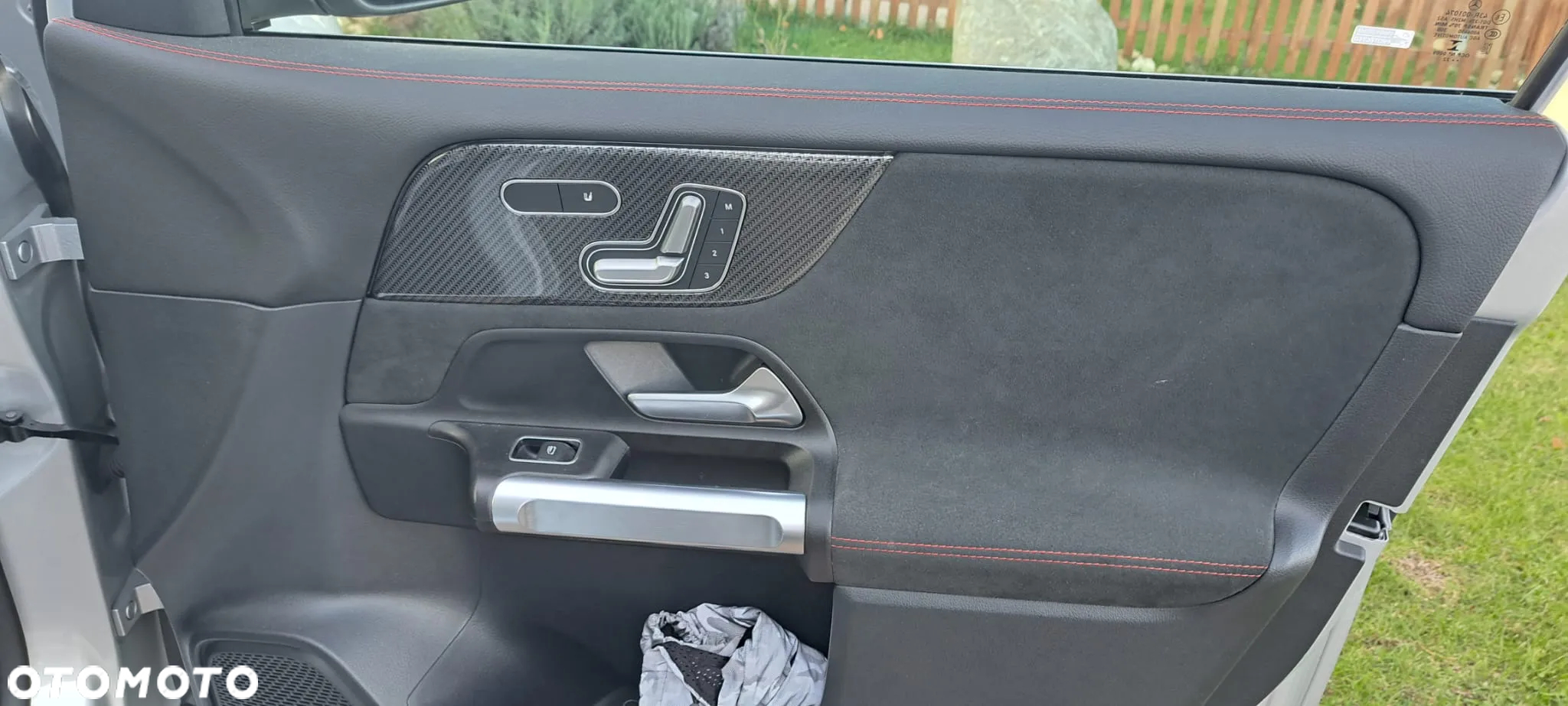 Mercedes-Benz GLB 200 4-Matic AMG Line 8G-DCT - 14