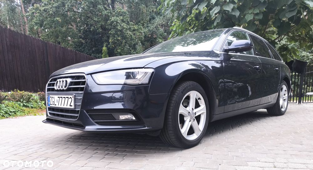 Audi A4 - 1