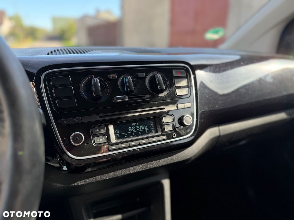 Volkswagen up! 1.0 Take - 18