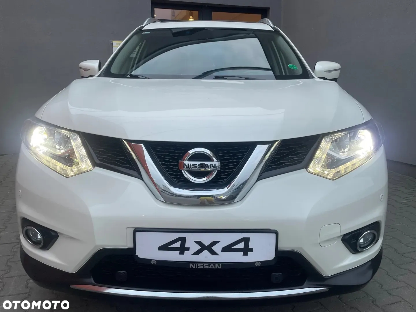 Nissan X-Trail 2.0 dCi Tekna 4WD Xtronic - 3