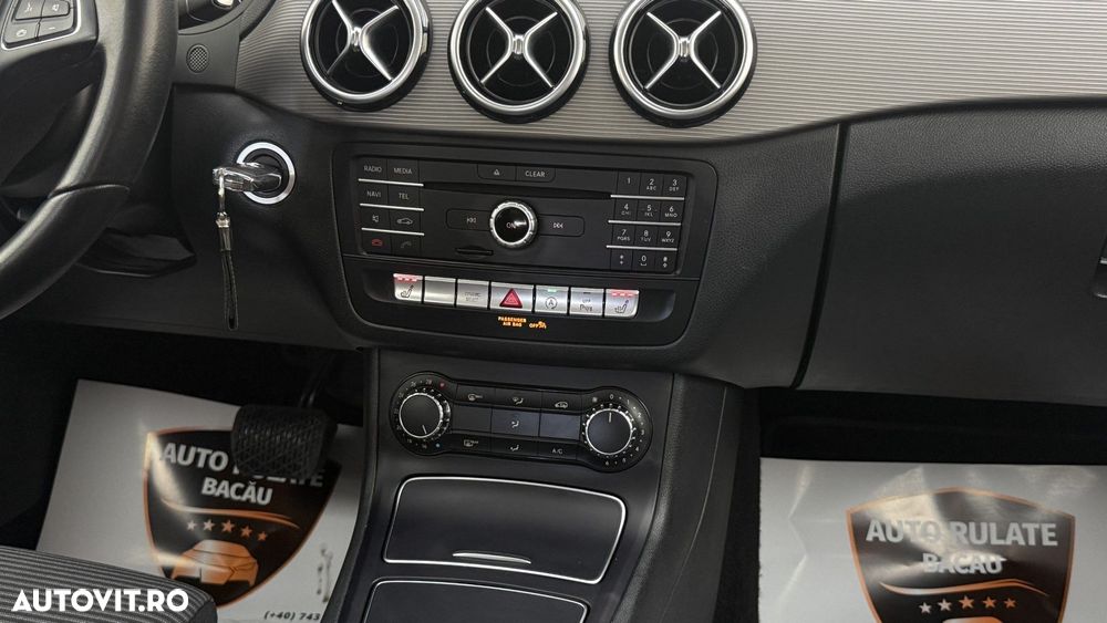 Mercedes-Benz B 180 - 14