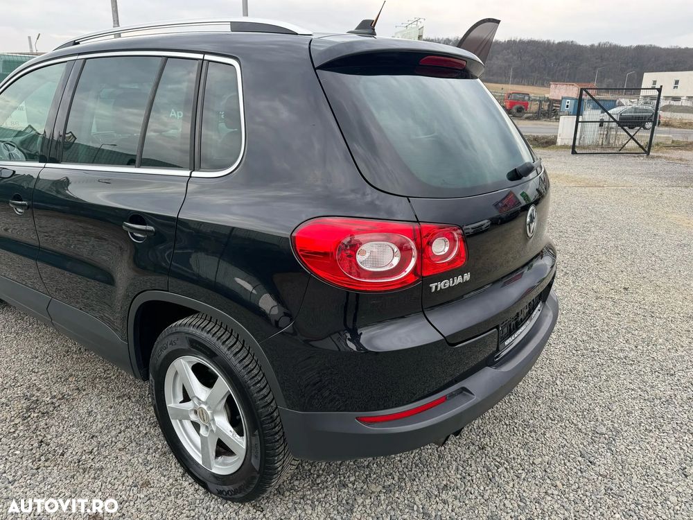 Volkswagen Tiguan - 15