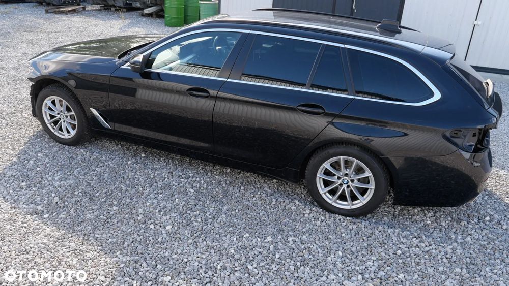 BMW Seria 5 530d xDrive - 3