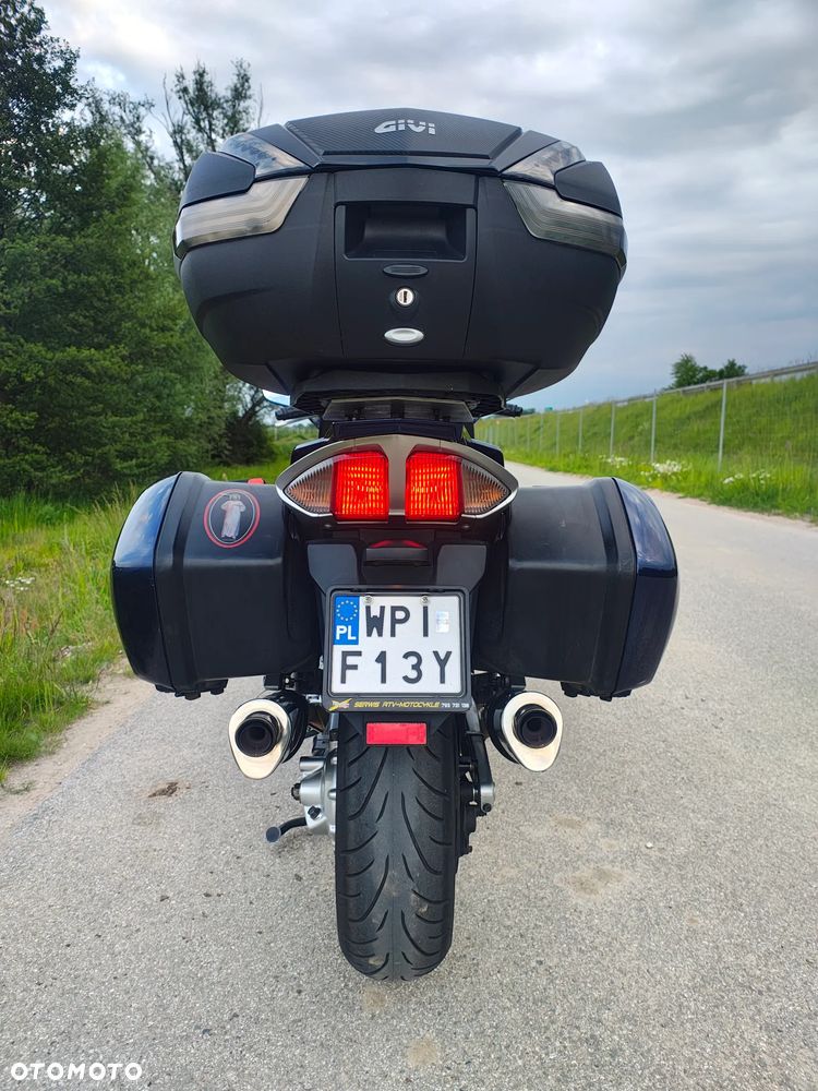 Yamaha FJR - 6