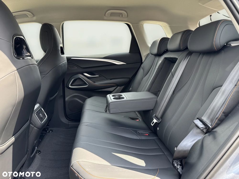 BYD Sealion 5 - 19
