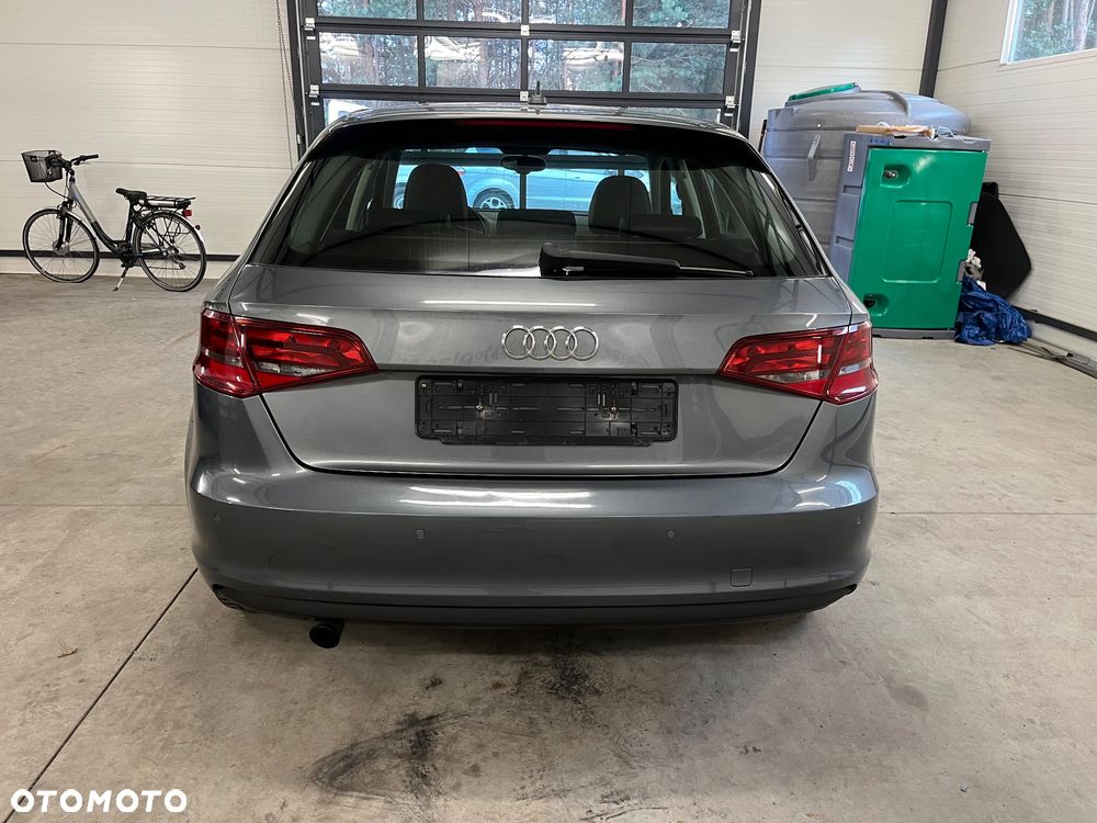 Audi A3 Sportback - 6