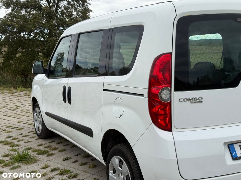 Opel Combo 2012 photo 5
