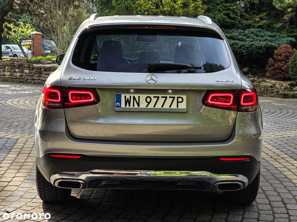 Mercedes-Benz GLC 300 4Matic 9G-TRONIC - 7
