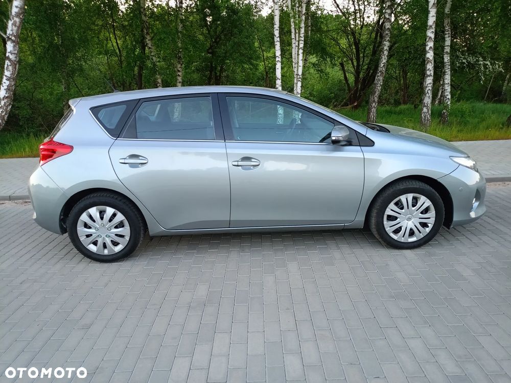 Toyota Auris 1.6 Edition - 9