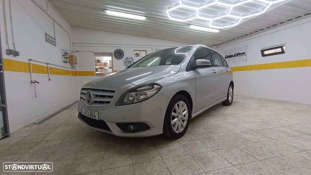 Mercedes-Benz B 180 - 2