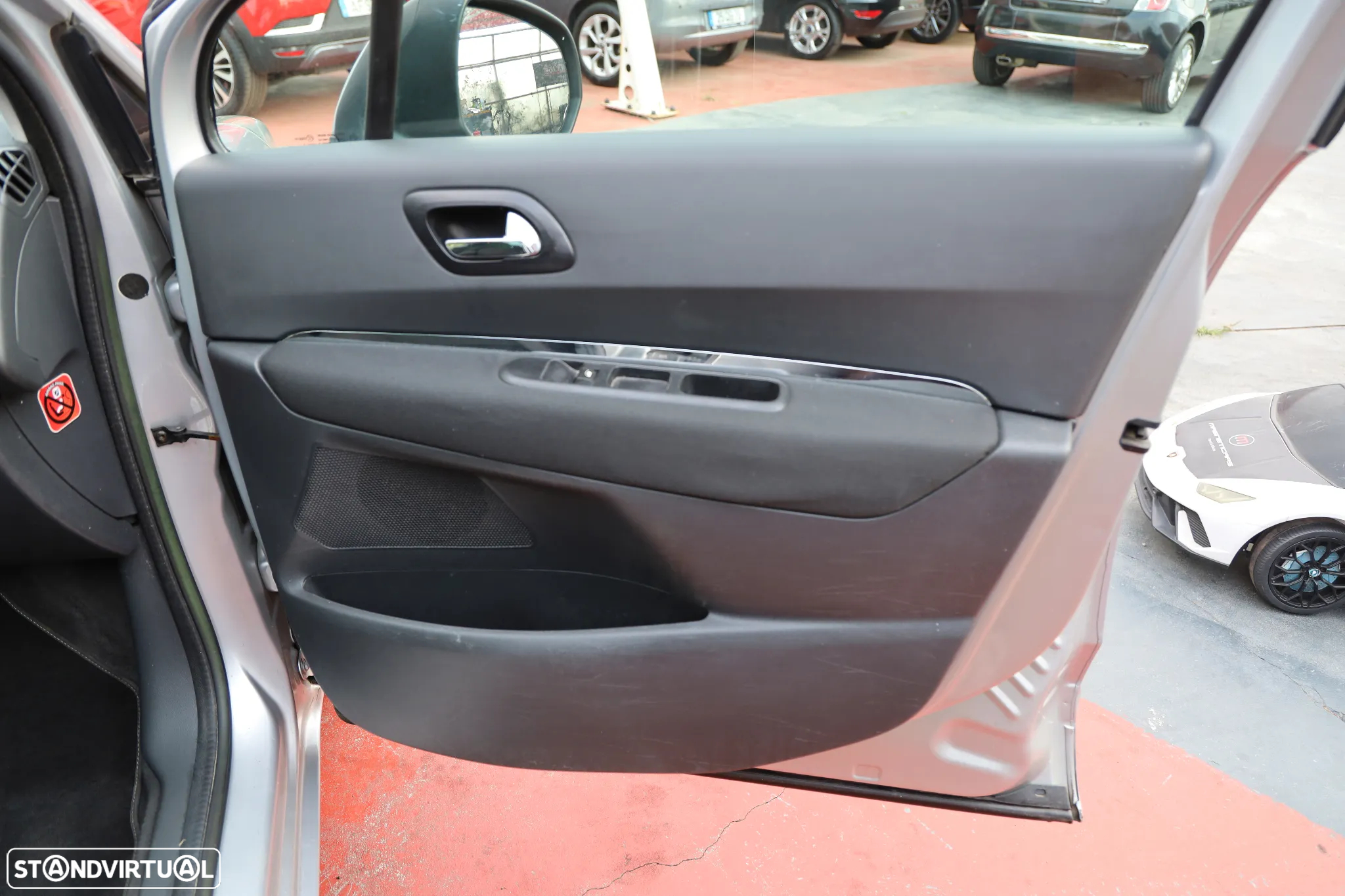 Peugeot 5008 e-HDI 115 ETG6 Stop&Start Active - 6