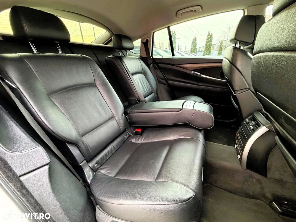 BMW Seria 5 530d xDrive Gran Turismo - 25